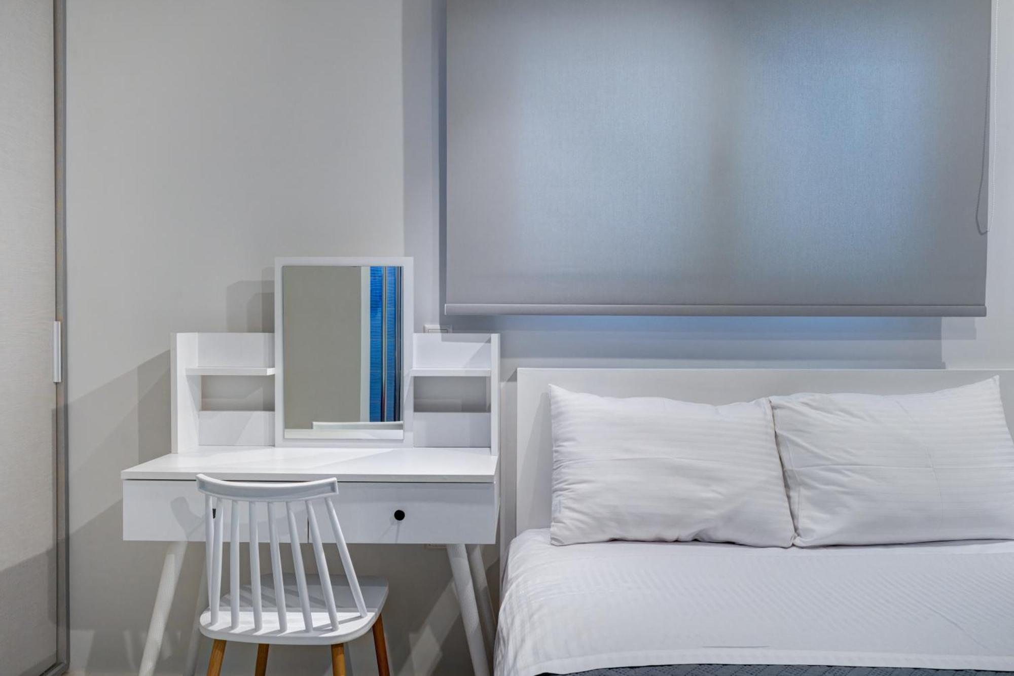 Molos Beachfront Apartments In Diakopto Bagian luar foto